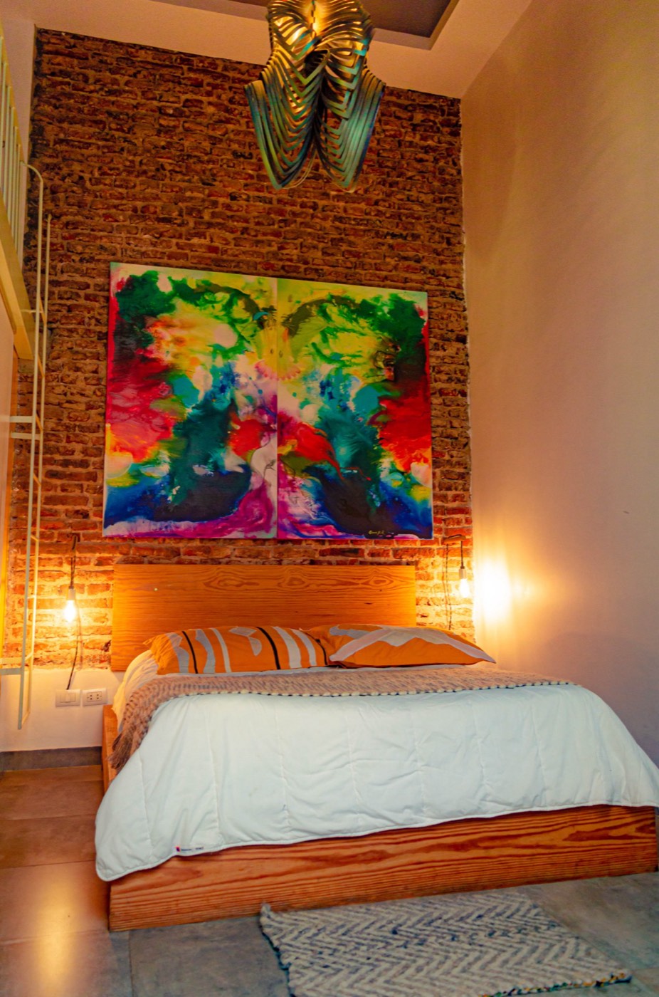 Rochas — The art, floor to ceiling